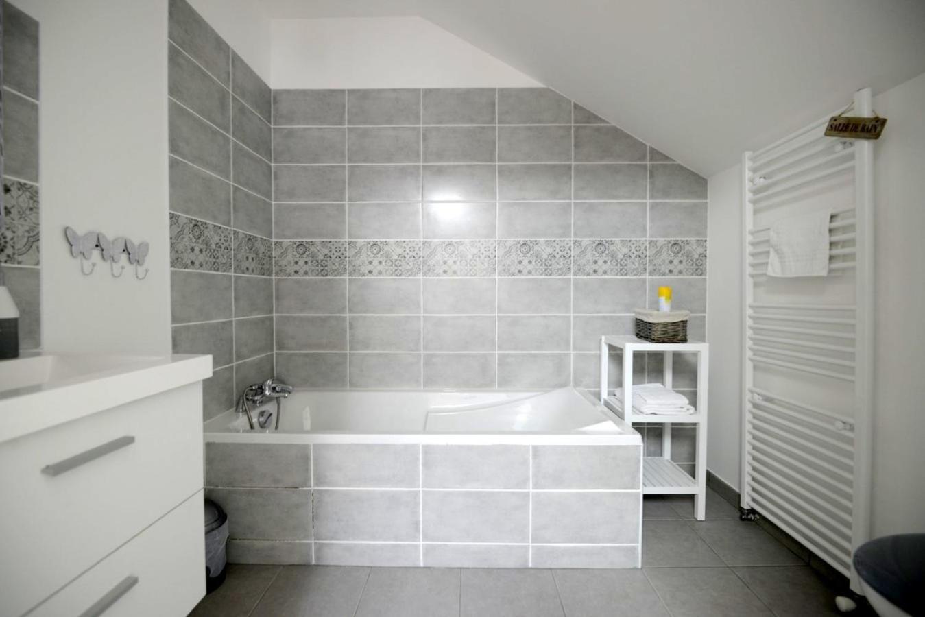 Les 4 Saisons Piscine Interieure Apartman Mer Szoba fotó
